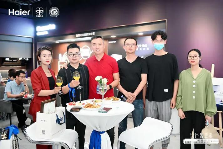 适合高端会议,贵宾接待 ,开业庆典 ,产品推广等活动大型巧克力雕刻 火